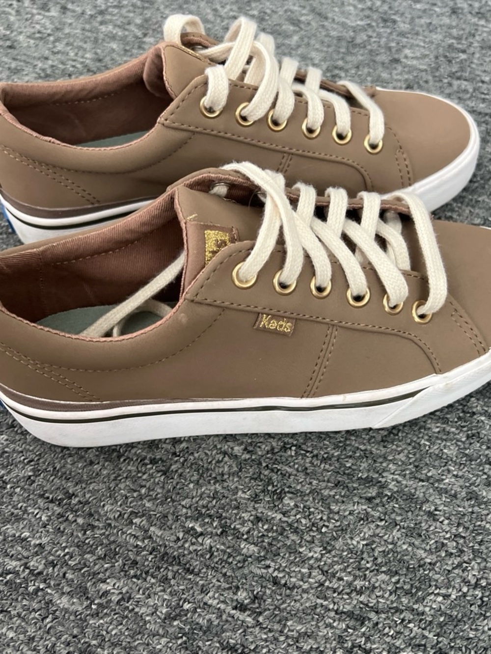 Keds Women's brown Low-Top Fashion Sneakers